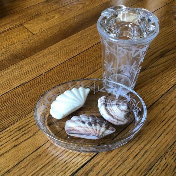 Toothbrush holder & Soap Tray with seashell soaps - Picture 1 of 6